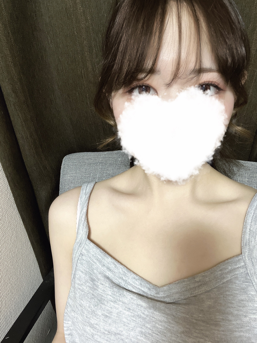 櫻井ひな