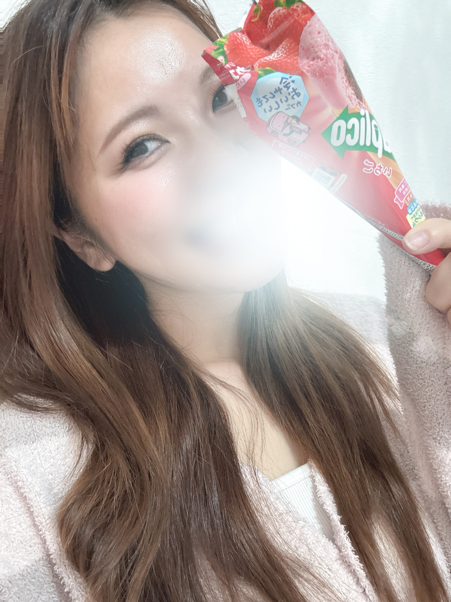 山本まな