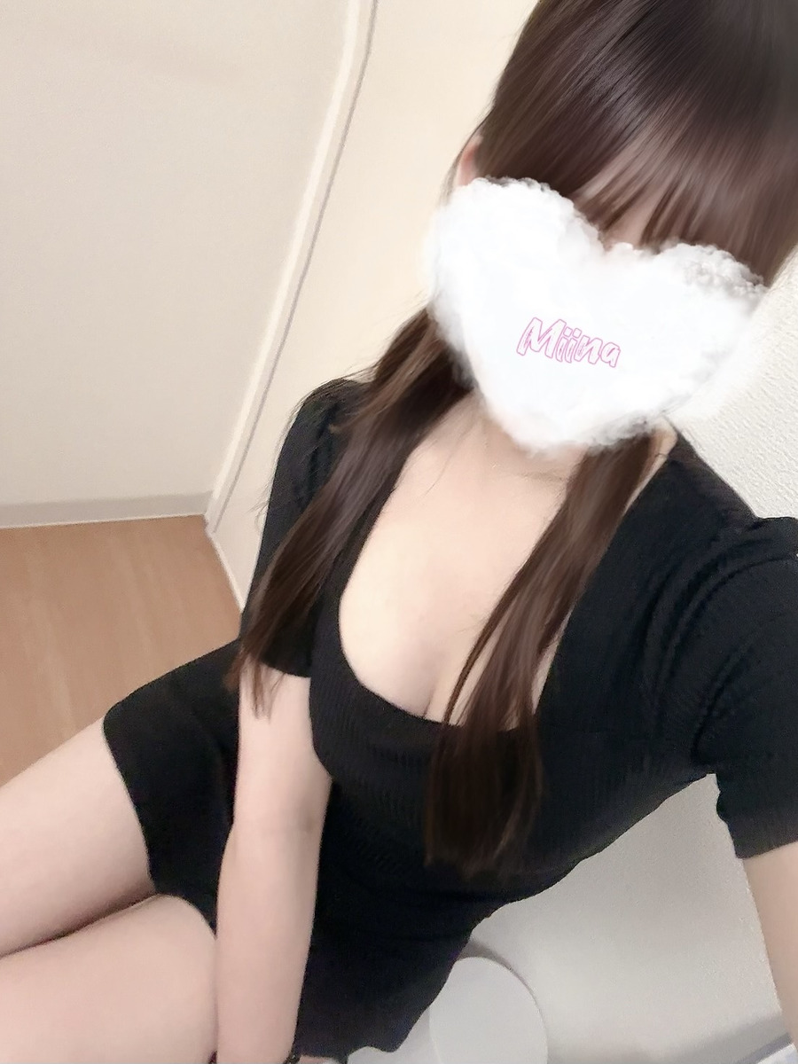 神崎みいな