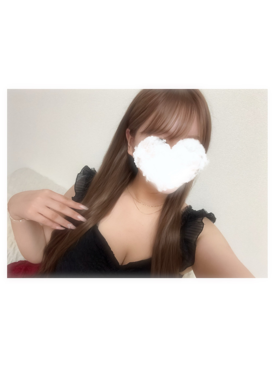 愛沢かれん