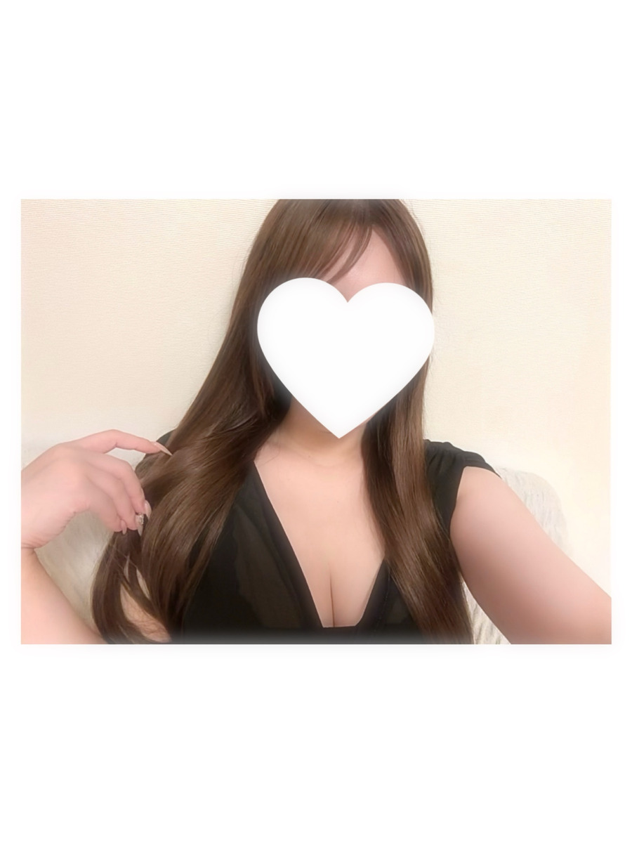 愛沢かれん