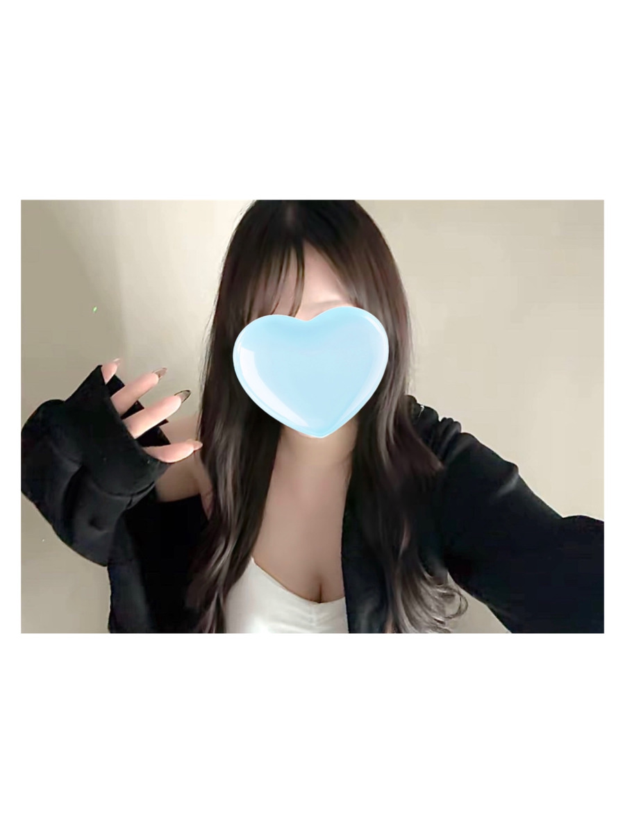 愛沢かれん