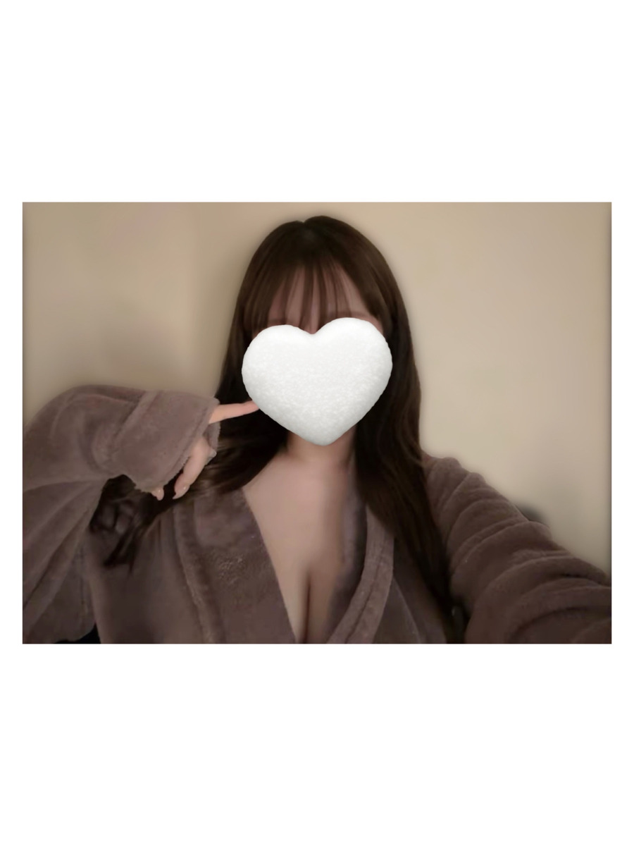 愛沢かれん