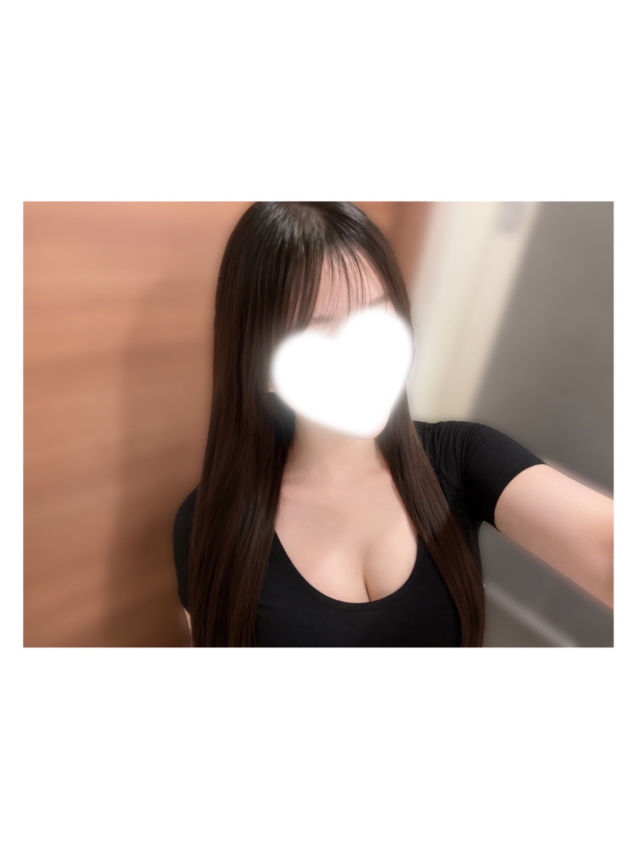 愛沢かれん