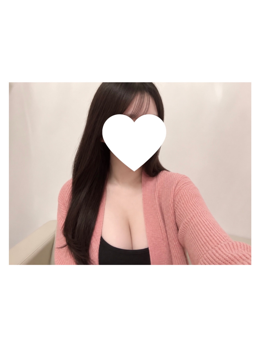 愛沢かれん