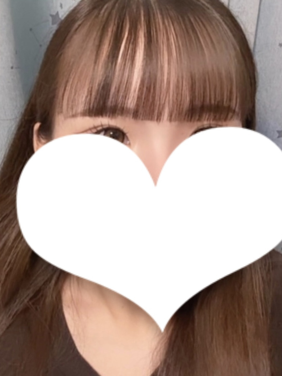 泉ひな
