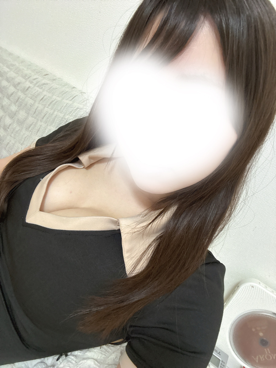 愛乃たろ