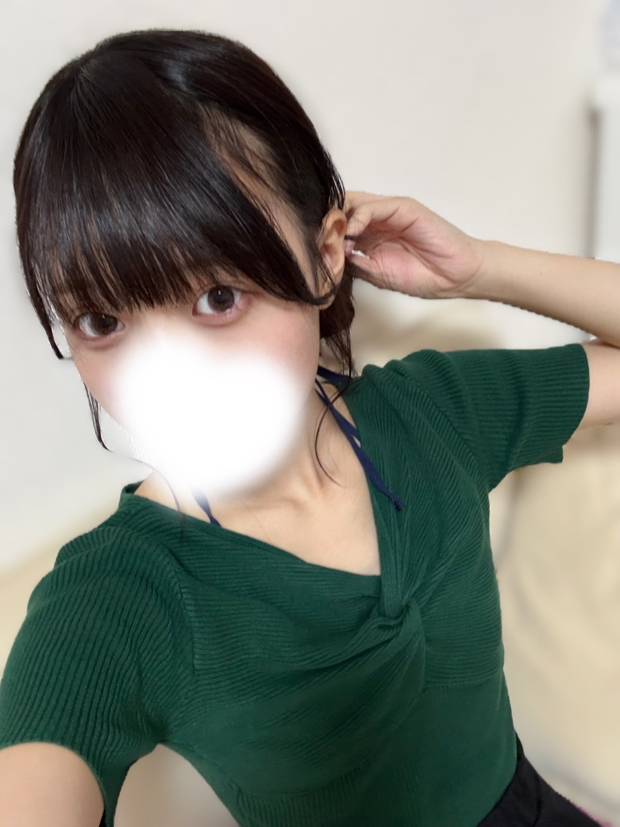 蒼井なぎ