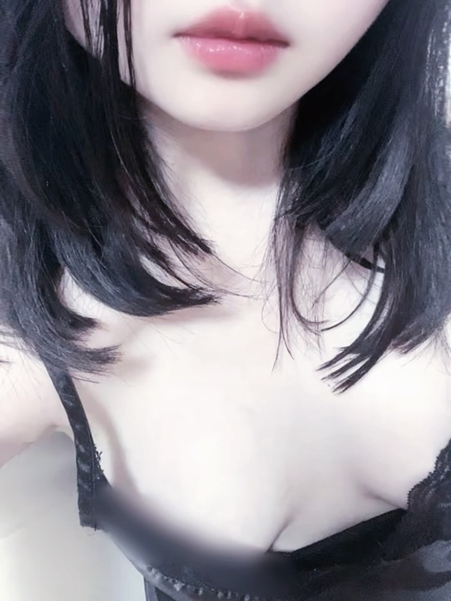 月見かのん