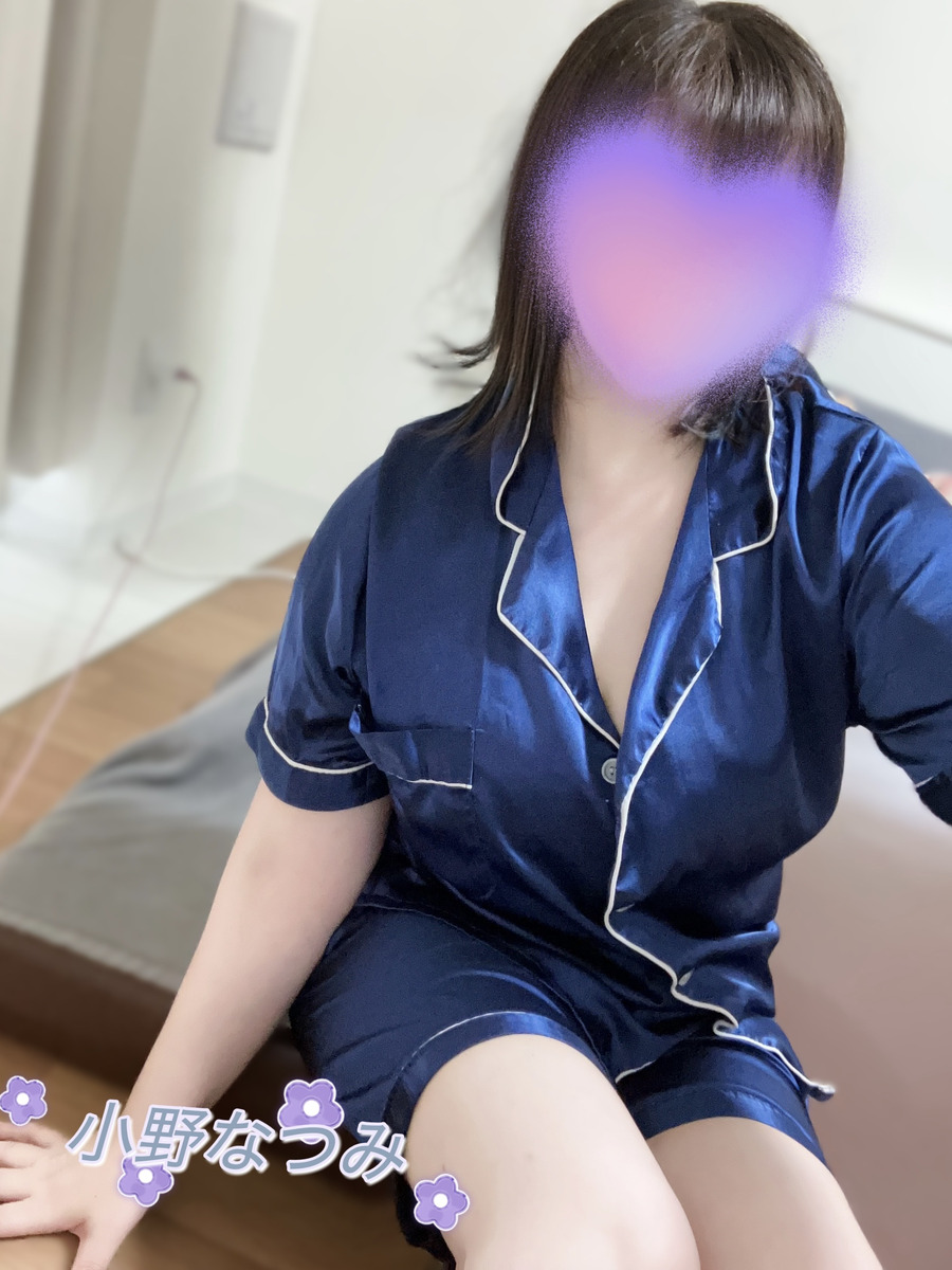 小野なつみ