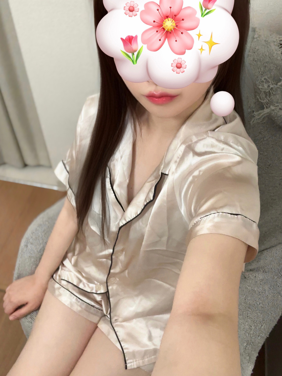 白川ひなの